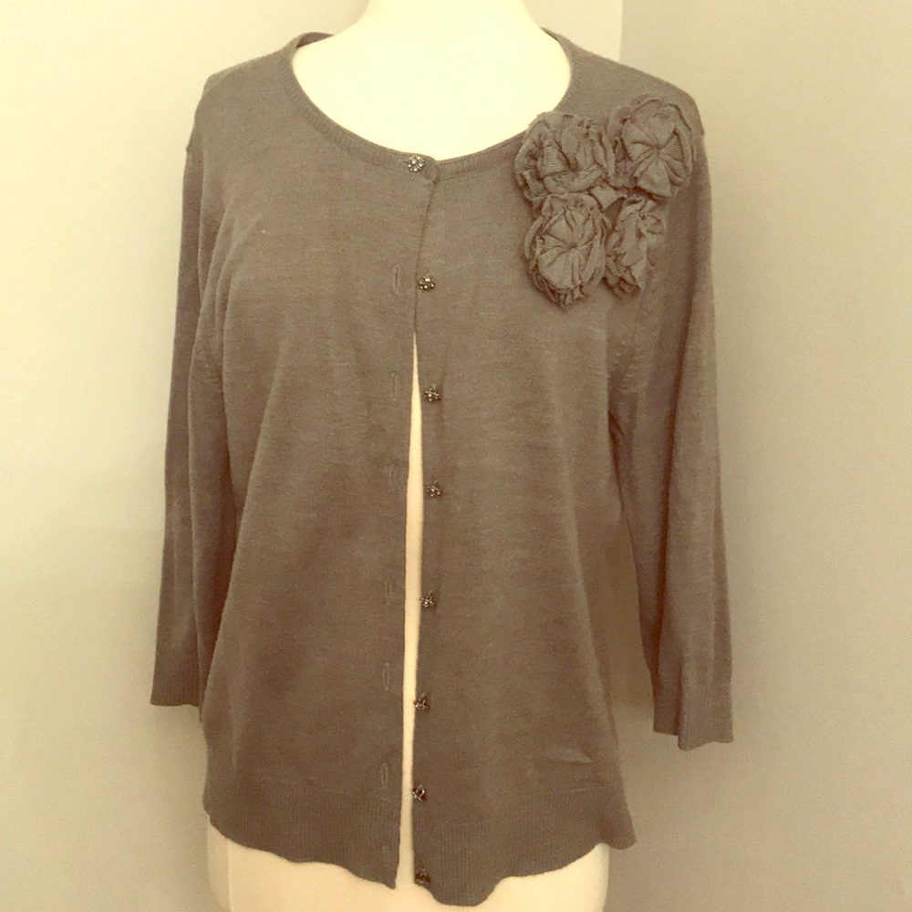 Grey cardigan